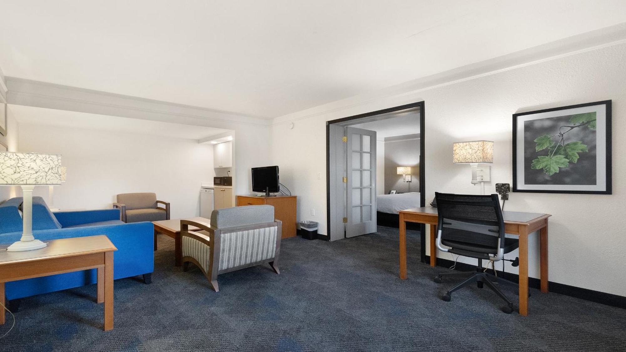 Howard Johnson By Wyndham Sacramento Downtown Exterior foto