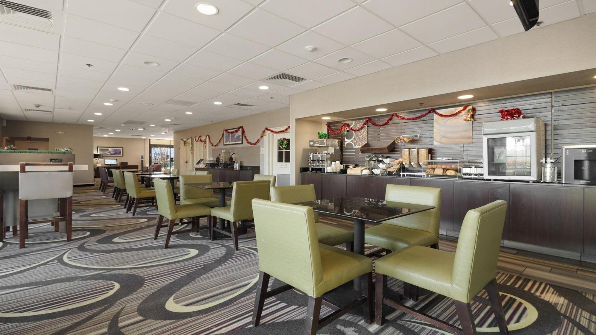 Howard Johnson By Wyndham Sacramento Downtown Exterior foto